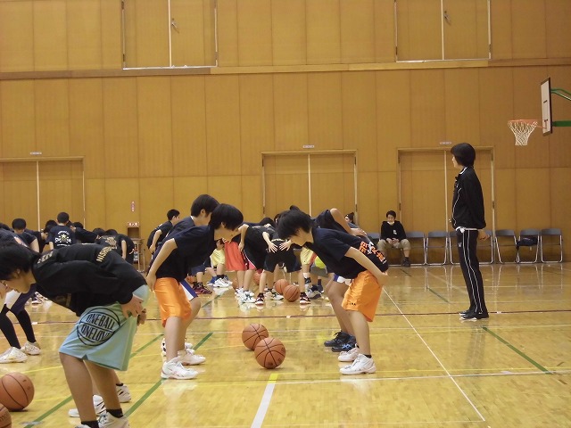 オリンピアン中原貴子さんによるバスケットボール教室