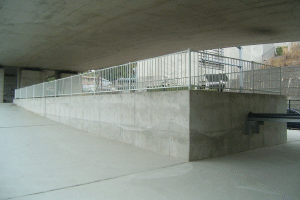 道路高架下貯留（環状２号線：戸塚区）の画像