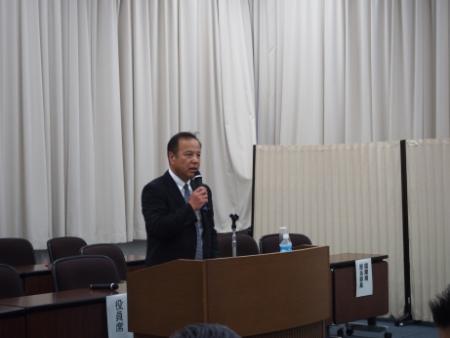 岡田参事官の講演の画像
