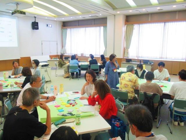 みんなでアイデア交換