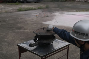 完全にフタをします