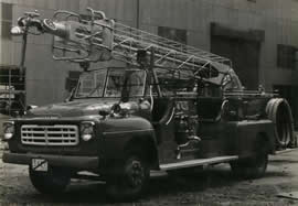 放水塔付消防車の画像