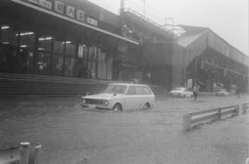 集中豪雨　【横浜市史資料室所蔵】の画像