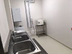 Disinfection room of Yokohama City Emergency Workstation