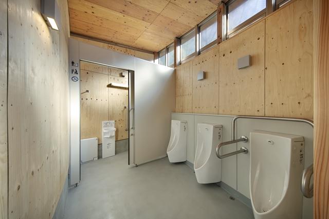 トイレ内観の写真