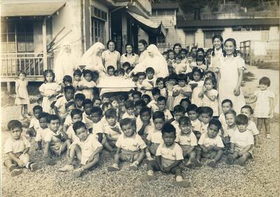 「GIベビー」を保護した聖母愛児園（中区山手町）の子どもたち　昭和20年代　