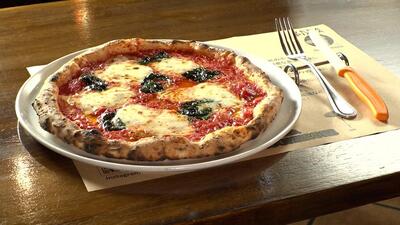 画像：「真のナポリピッツァ協会」認定のピッツァ