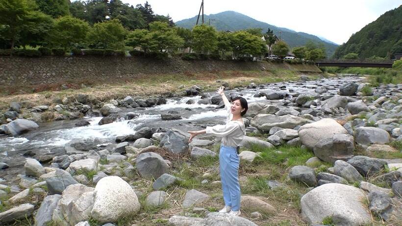 画像：道志川とナビゲーター