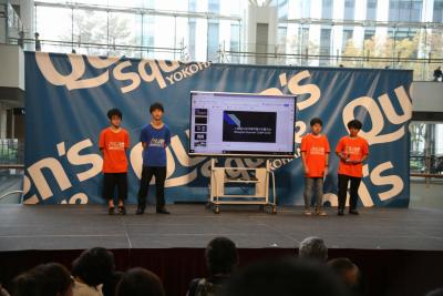 聖光学院高等学校の生徒による上海訪問体験発表の写真