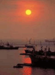 マニラ湾の夕日の写真