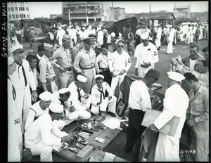 米兵のあふれる街角