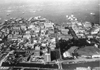 不老町上空から税関方面をのぞむ　昭和３４年