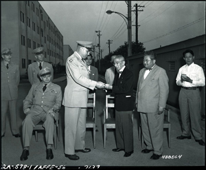 新山下町ベイサイドコート　昭和３１年６月