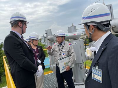 BC州 エネルギー・鉱物資源・低炭素イノベーション大臣の横浜港視察