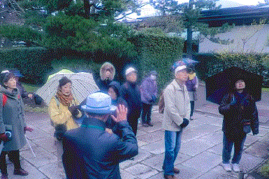 活動の様子の写真1