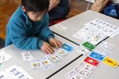 カードゲームの様子