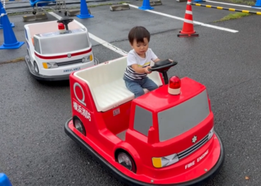 バッテリーカー乗車体験の写真