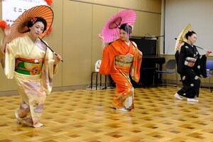 ⑧日本舞踊　新川流