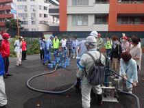 給水訓練の様子