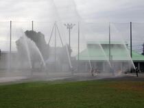 一斉放水の様子