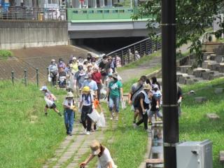 Izumi River Cleanup 1