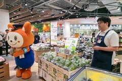 相鉄グリーンラボの野菜を販売している様子
