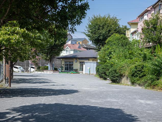 羽沢長谷第三公園　広場北側