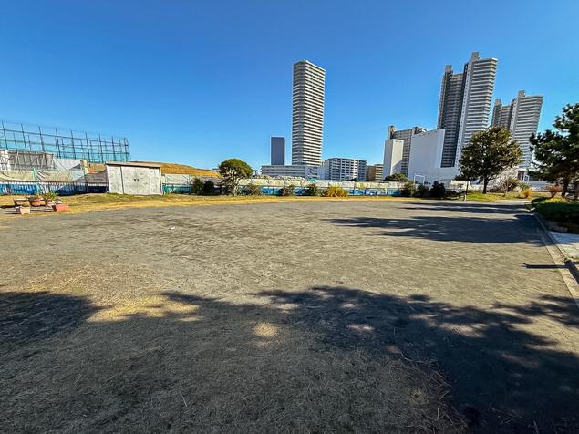 神奈川台場公園　広場