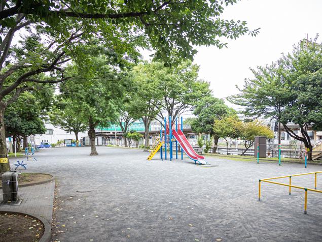 神奈川通東公園　全景