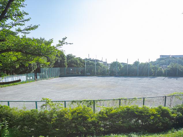 神大寺中央公園　グラウンド