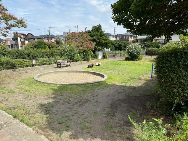 片倉向原公園　全景１