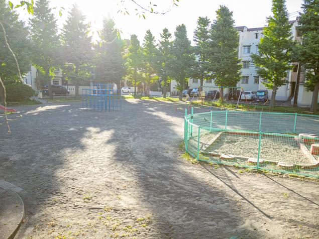 子安台第二公園　全景２