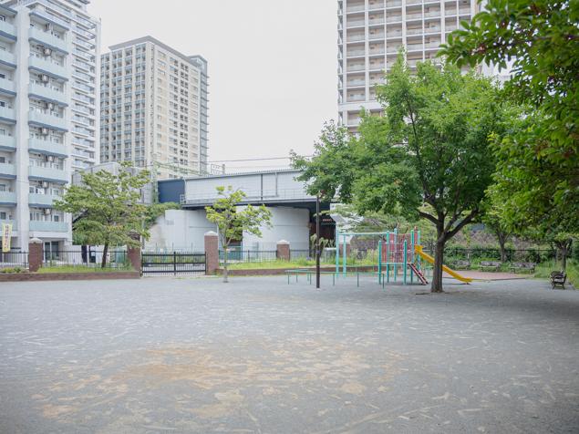 仲木戸公園　全景１