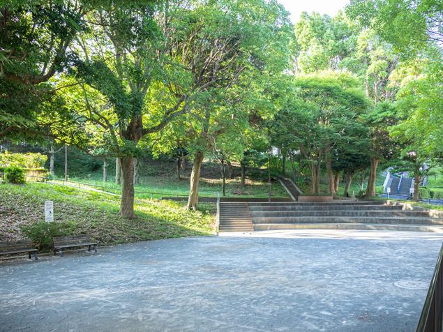 西神大寺公園　中央広場