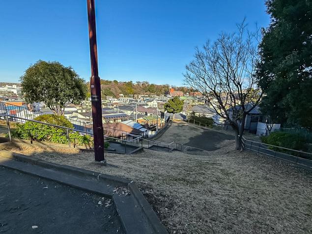 西寺尾三丁目第二公園　上段からの景色