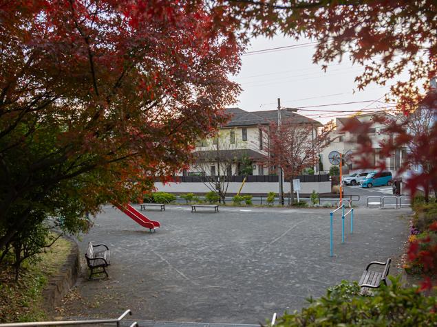 六角橋六丁目公園　階段からの景色