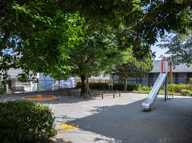 三枚町第二公園　全景１