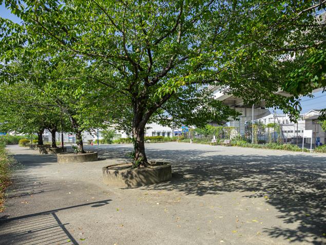 三枚町第三公園　広場