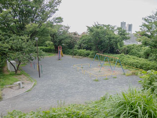 立町みはらし公園　遊具広場