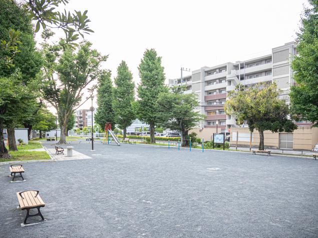 富家町公園　広場