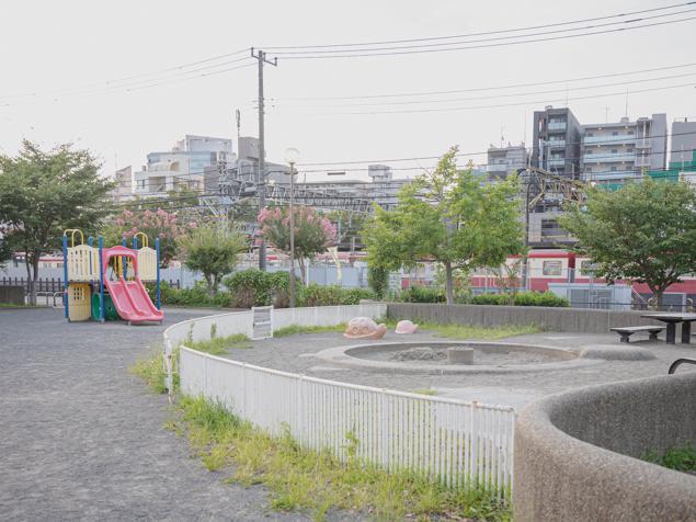 浦島公園　砂場周辺