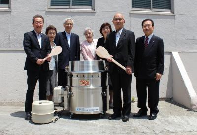 Group photo of Kanagawa Corporate Association and Director General