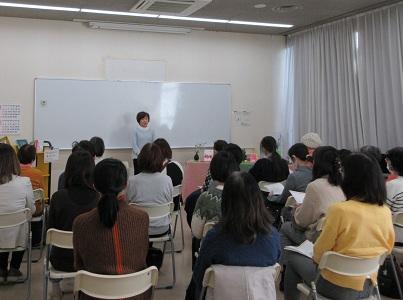 令和６年度ストーリーテリングを楽しむ会の様子