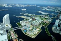 ¡Una vista extraordinaria! Yokohama Ponen a babor en dónde tres barcos incluso eran