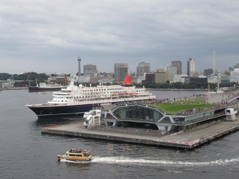 Grande.. el puente y Nipponmaru de los que parecía al engalana de la princesa del diamante