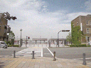Photo showing the view space from Nihon Odori Avenue to the port