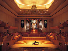 横浜みなとみらいホール写真