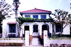 山手111番館外観