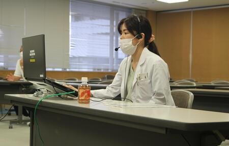 解説を行う齊藤医師