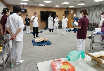院内救命処置研修の画像